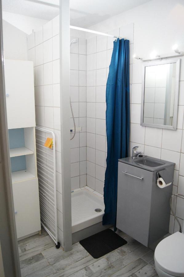 Lara 2 - T2 Balcon Piscine Lit Double & Clic-Clac Parking Pres Du Centre-Port Et Ile Loisirs Агд Экстерьер фото